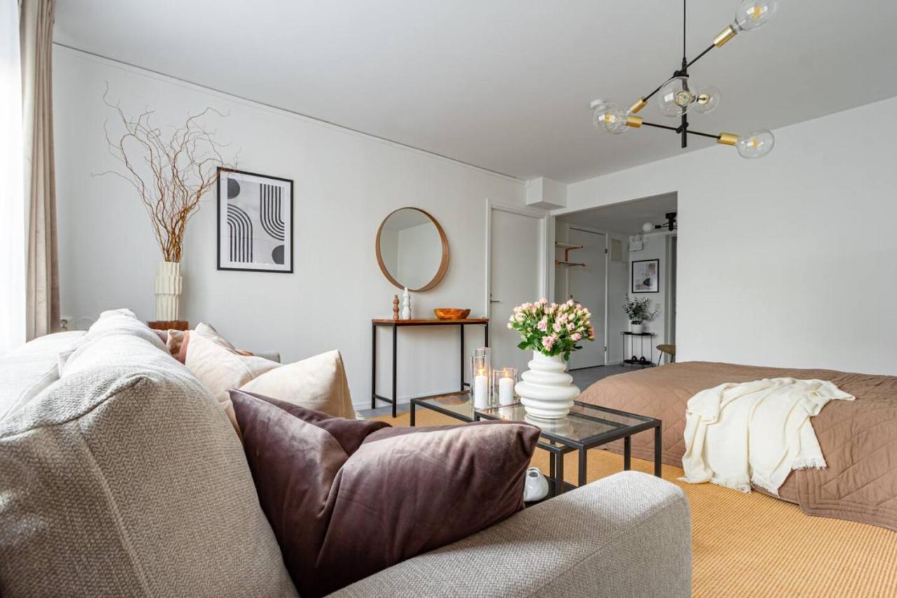 Simple Studio In Trendy Soedermalm - Construction Work Стокгольм Экстерьер фото