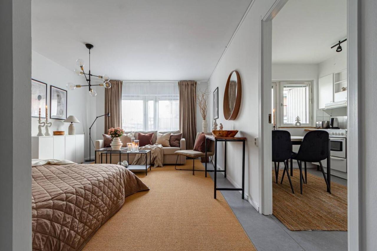 Simple Studio In Trendy Soedermalm - Construction Work Стокгольм Экстерьер фото