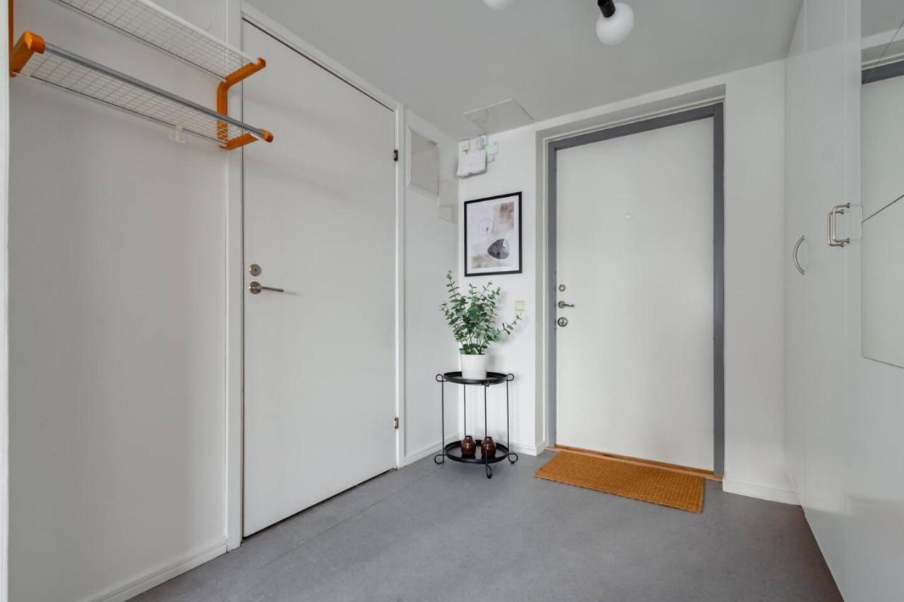Simple Studio In Trendy Soedermalm - Construction Work Стокгольм Экстерьер фото